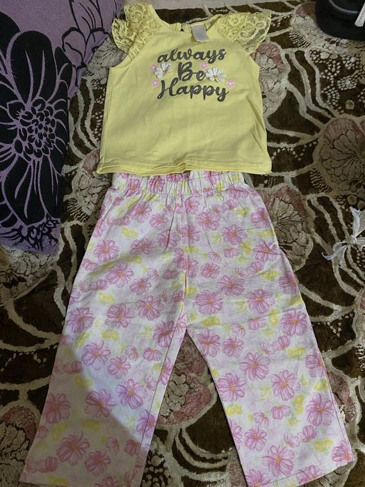 Продам детские вещи есть новые и в отличном состоянии несколтко раз од