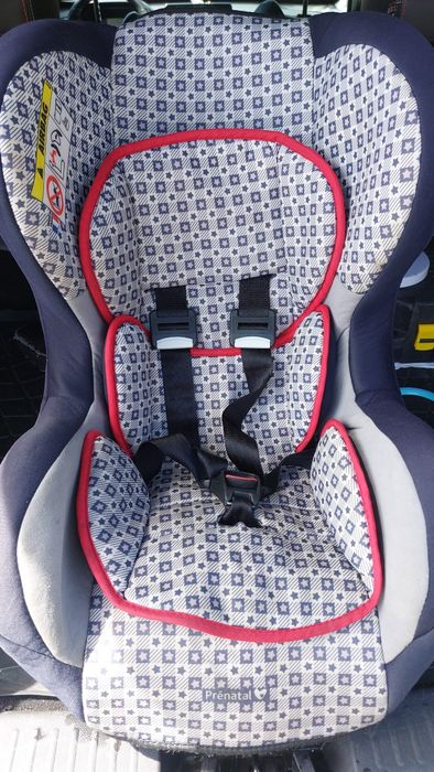 Детское автомобильное кресло с рождения до 4 лет