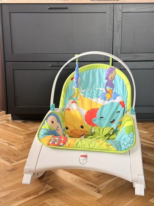 Бебешки шезлонг и люлка Fisher-Price (2 в 1) – с гриф и играчки