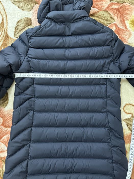 Продается теплая куртка б/у для мальчика