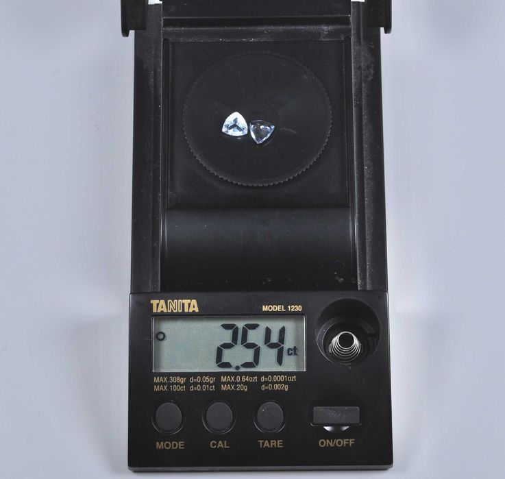 естествени аквамарини 2.54 карата