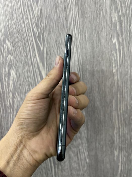 IPhone 11 Pro Max 256GB     .