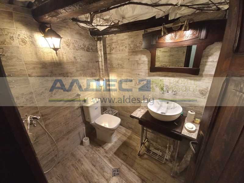 Обзаведена, автентична къща в центъра на гр. Банско!