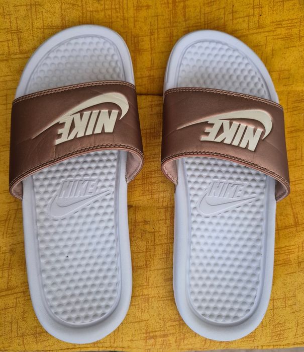 Slapi/ papuci Nike