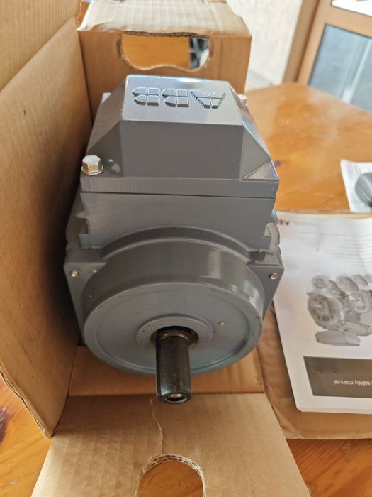 Нов трифазен електромотор ABB M2AA071B-4