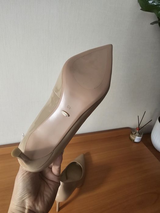 Туфли новые бежевые