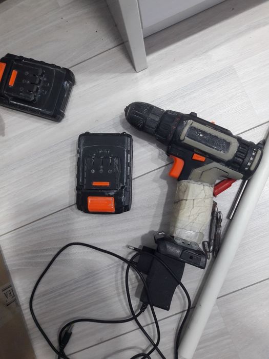 Шуруповерт фирма "Танк"