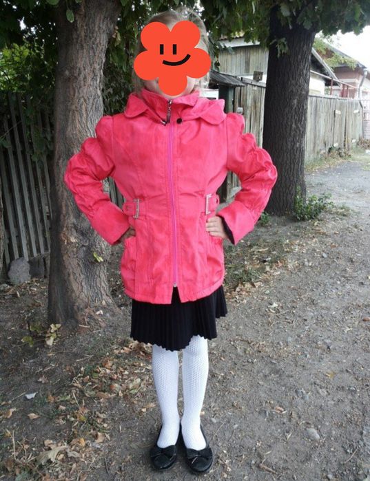 Куртки на девочку