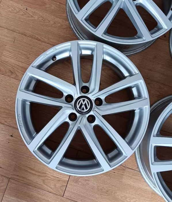 Jante 17 VW Passat Tiguan Skoda Superb Kodiaq Seat Tarraco 5x112 ET40