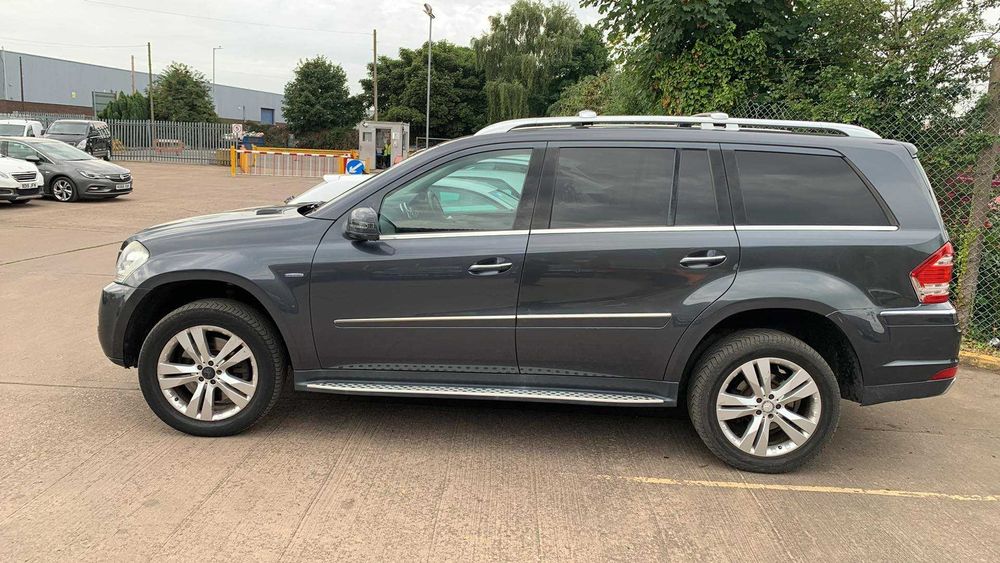 На Части Мерцедес ГЛ 350 цди 2011 година Mercedes GL X164 facelift