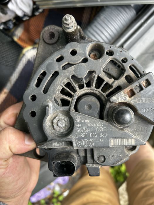 Алтернатор за Audi A3 VW Golf4 1.6 101кс