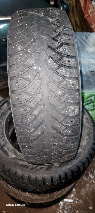 Зимние шины б/у                             .