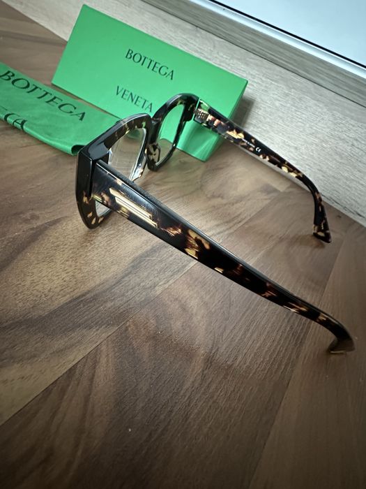 Рамка за очила,оригинал. Разумен коментар на цена е възможен.