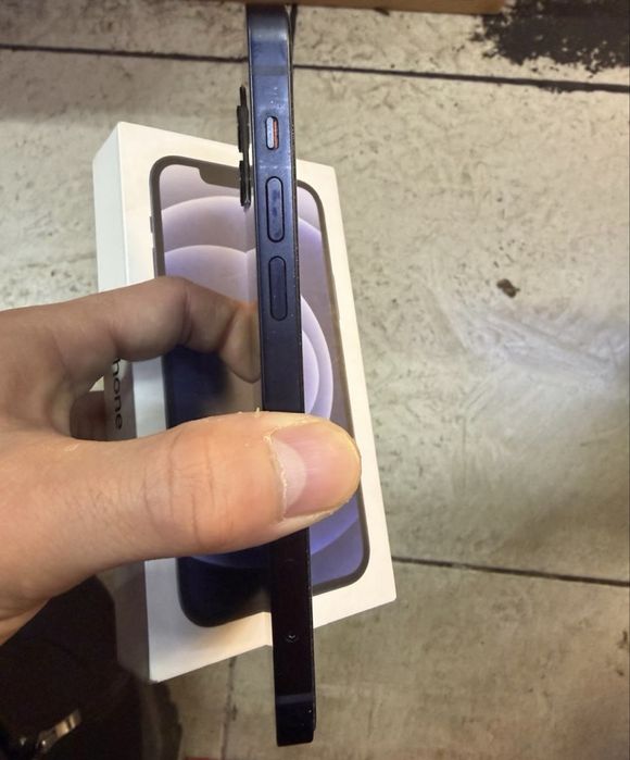 Apple iPhone 12 5G память 128ГБ,обмен