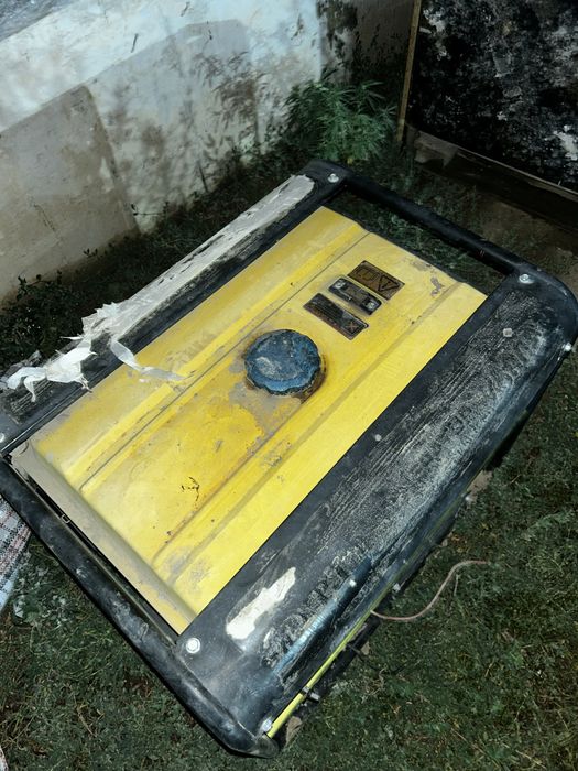 Бензиновый генератор P.I.T. 7500E