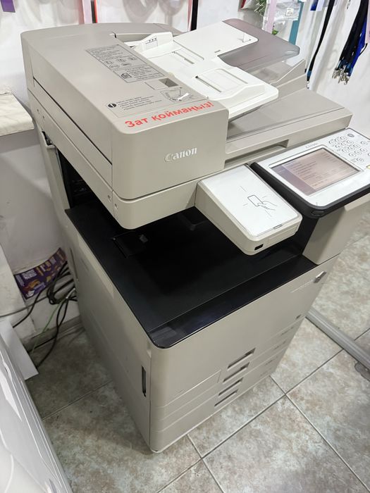 Продам Canon C3330i