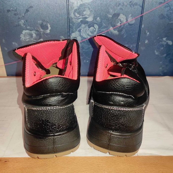 Ботинки. Спецобувь Salaman s Roliks. 44-45 Размер. Кожа 100%.