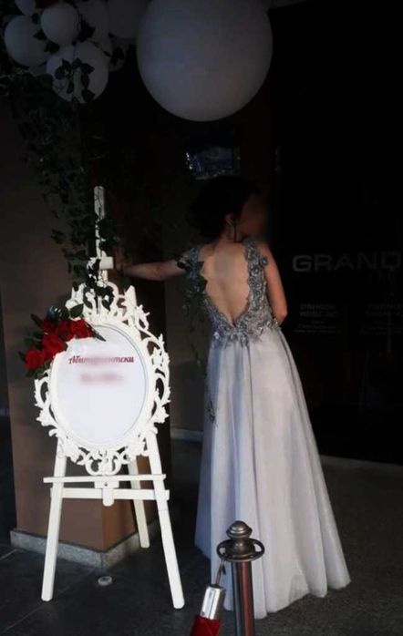 Официална рокля за специален ден