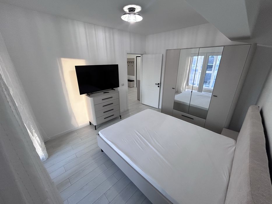 Apartament bloc nou strada Bradului nr 25, primul chirias