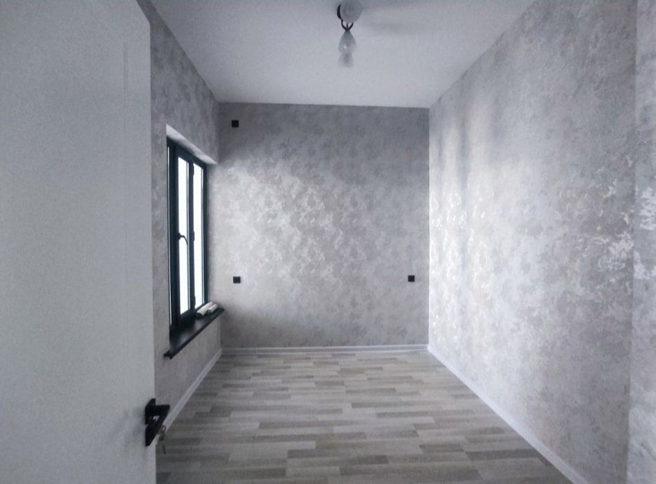 Bardankolda uy sotiladi 2 sotix 4 xona+xol padval