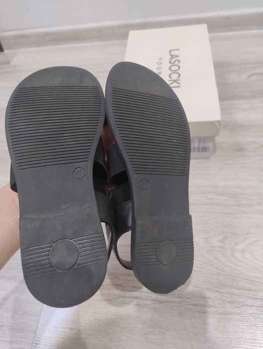 Sandale Lasocki din piele marimea 31