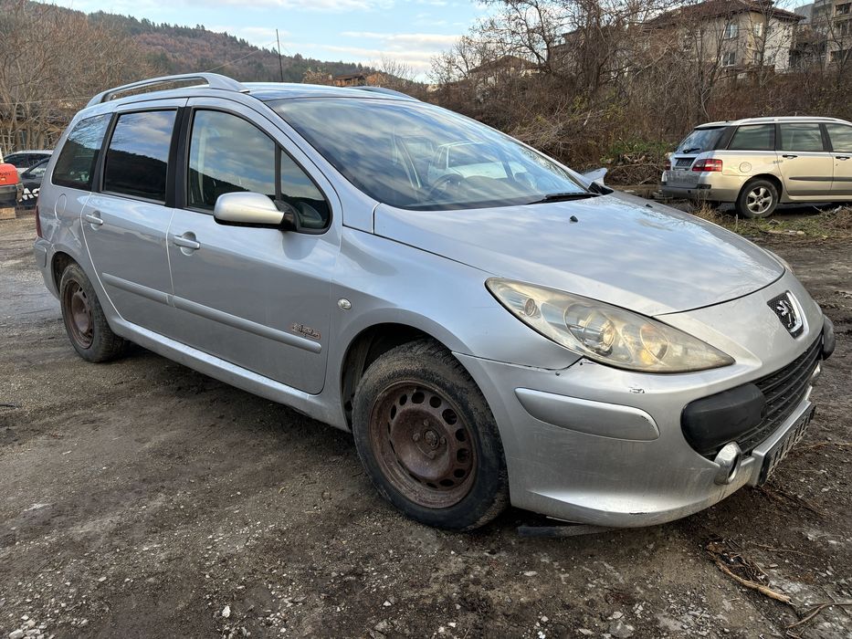 Пежо 307 1.6 HDI панорама за части.