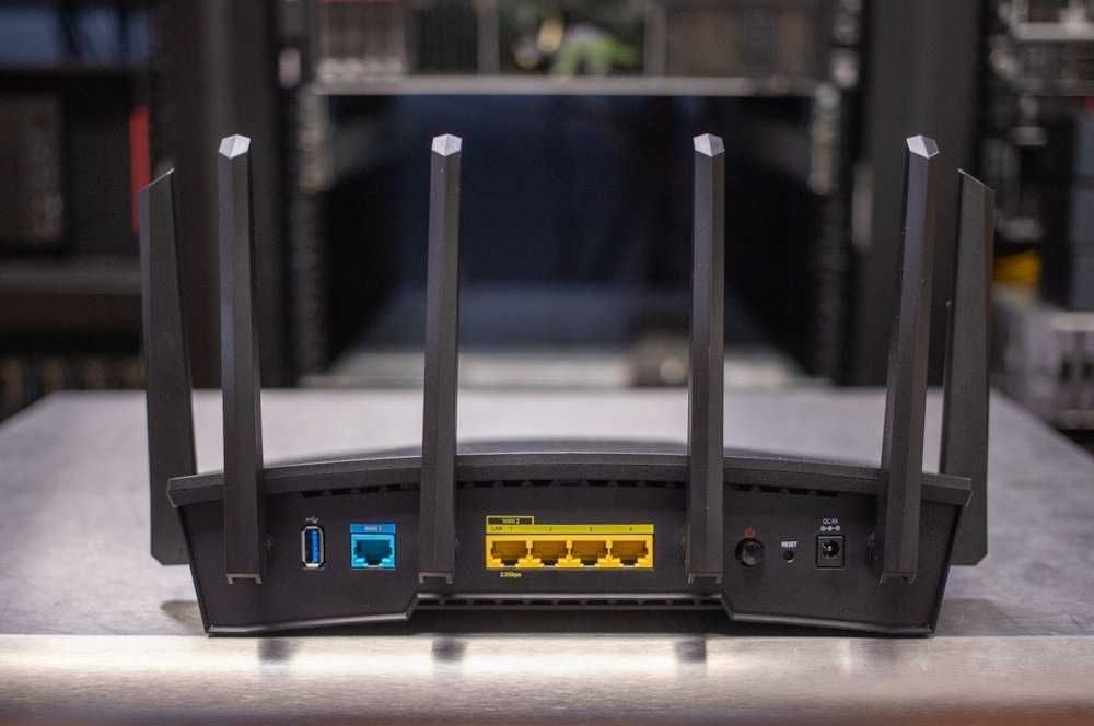 Vând Synology RT6600ax – Router Wi-Fi 6 Tri-Band Premium