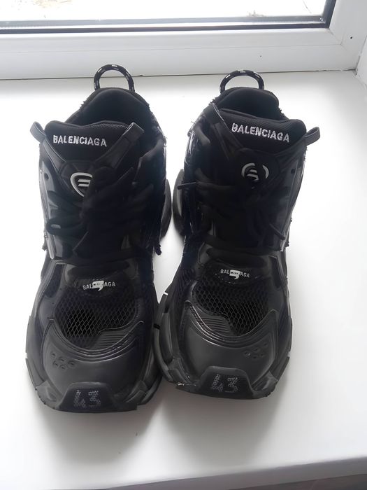 продам Balenciaga runner