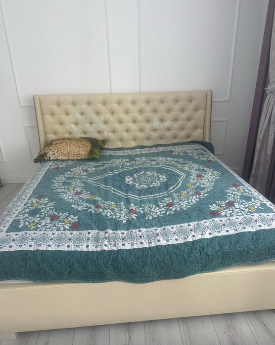 Кравать и скавародка