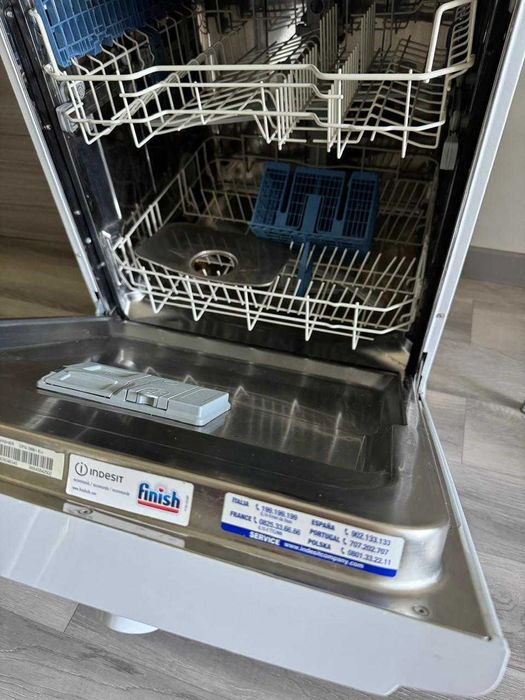 Продам посудомоечную машинку