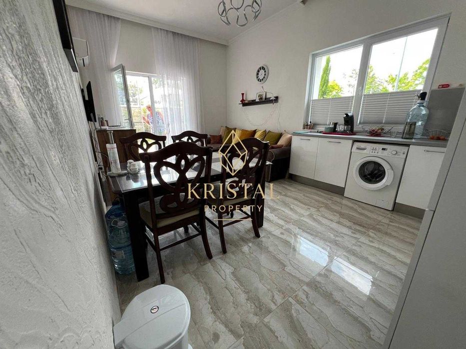 Продава се Двустаен апартамент в к.к. Слънчев бряг - 67 кв.м за 1583 €/кв.м - Снимка #3