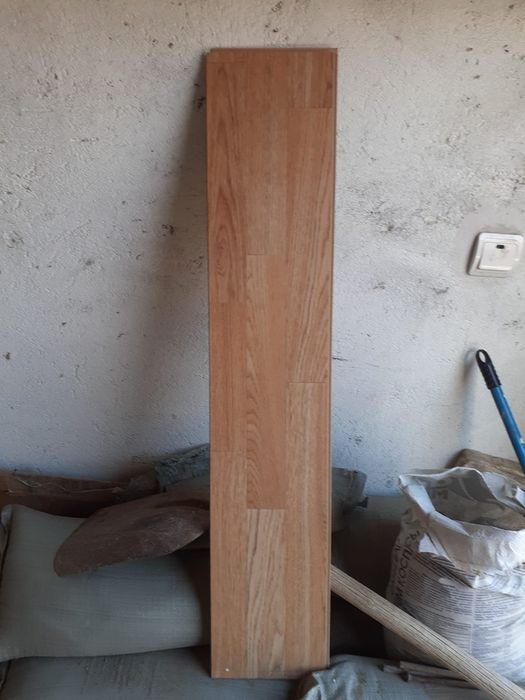 Продается б/у ламинат