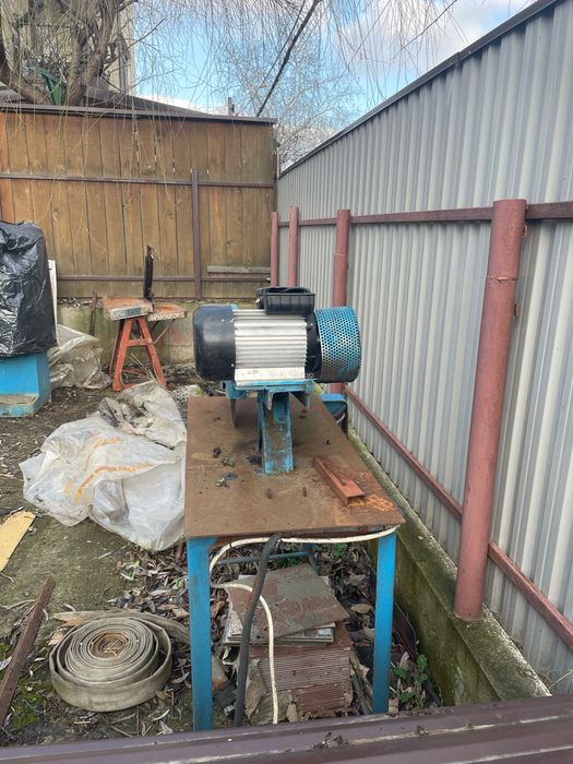 Mașină debitare profile metalice - 220 V/3 kw