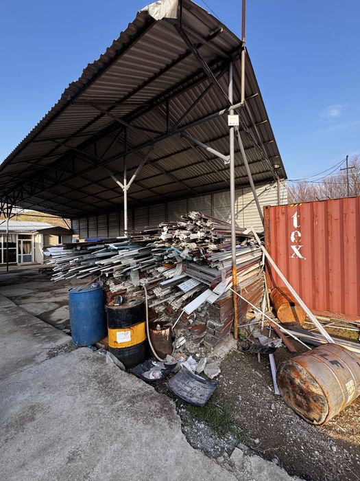 Пластик и алюминий