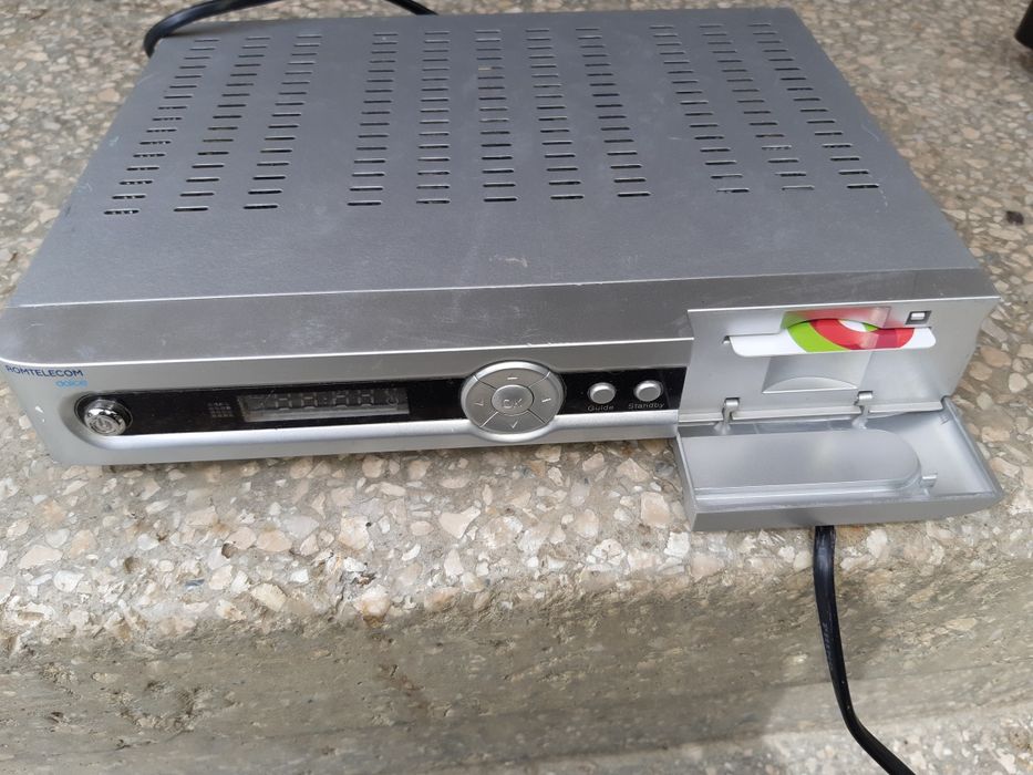 Router fibra și receiver hd Orange