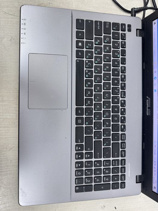 Ноутбук Intel(R) Core(TM) i7