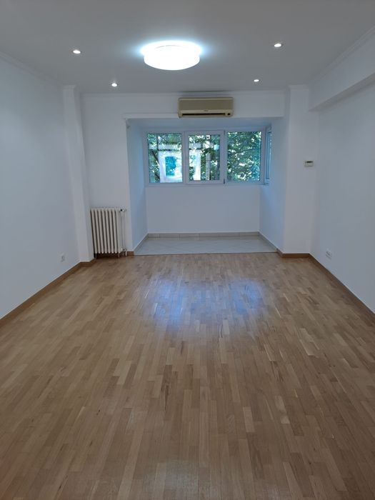 Vand apartament 4 camere – Zona Unirii