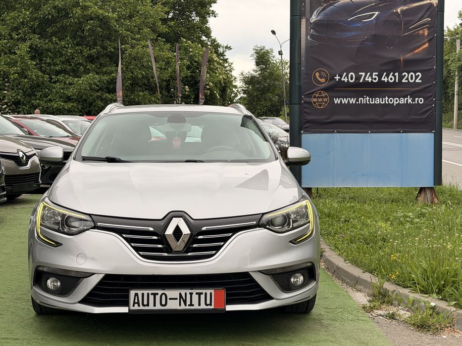 Renault Megane 4 din 2017 si in Rate