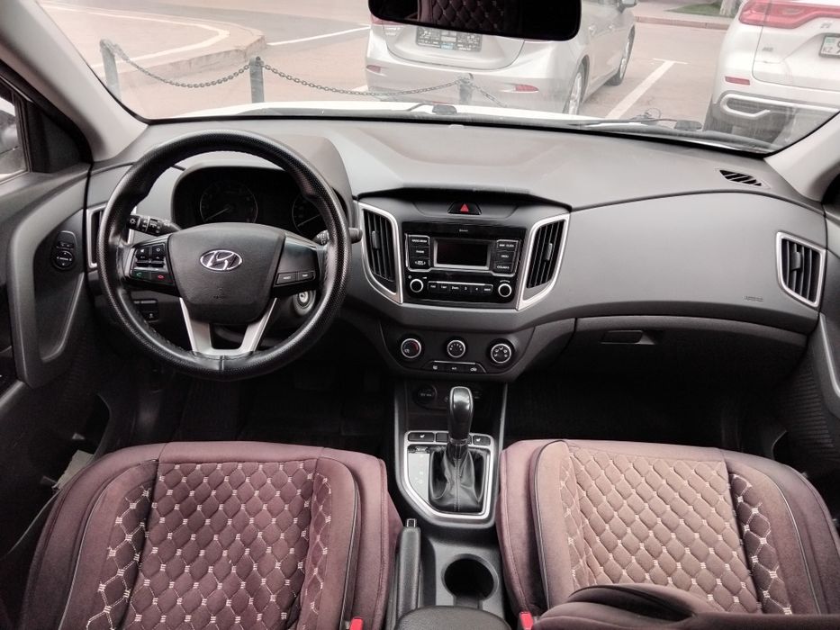 Hyundai   creta   crossover  2020  года выпуска.