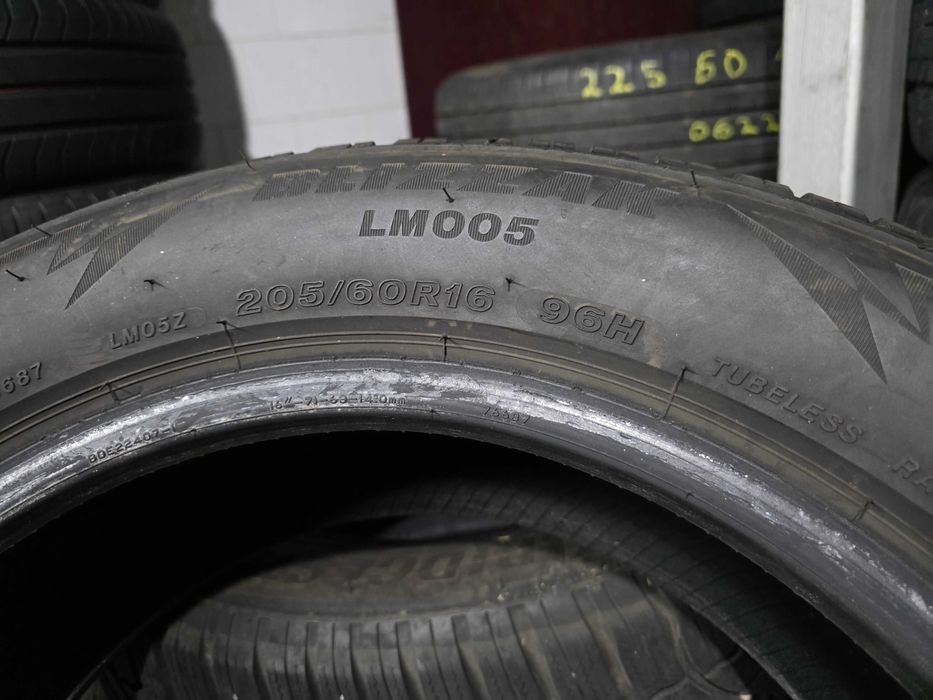 2бр Зимни гуми 205 60 16 - Bridgestone - DOT 2024