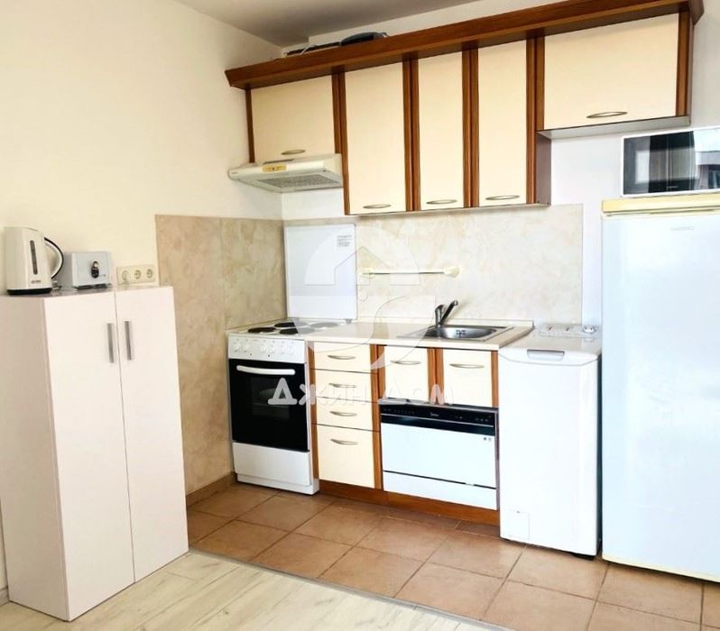 Продава се Двустаен апартамент в к.к. Слънчев бряг - 56 кв.м за 621 €/кв.м - Снимка #3