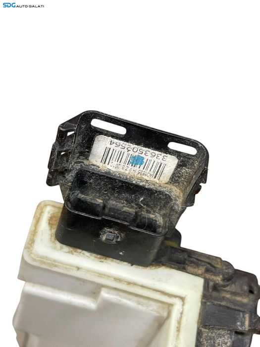 Broasca Incuietoare Iala pentru Usa Portiera Dreapta Fata Peugeot 3008 1.6 THP 2009 - 2016 Cod PSA732290 [B4158]
