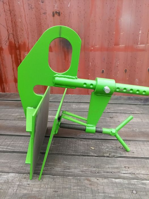 Захваты для сендвич панелей