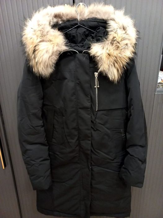Продам пуховики женские