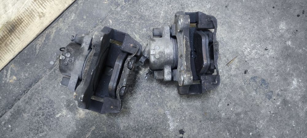 Бмв е90 е91 е92 е93 спирачки апарати спирачни дизел 330д 325д bmw e90