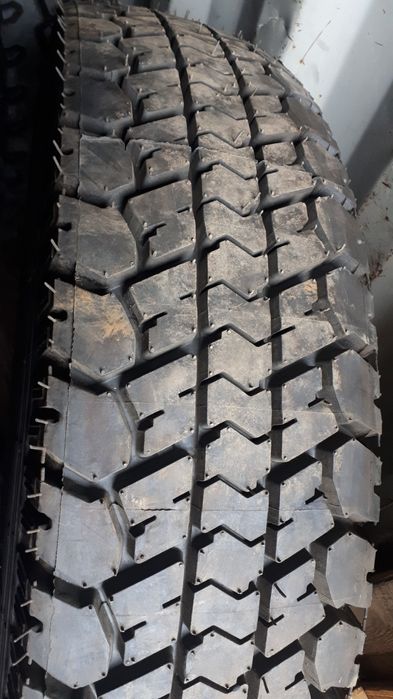 12.00r20  на 20 тонный камаз