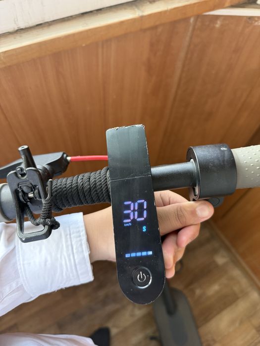 Xiaomi электросамокат