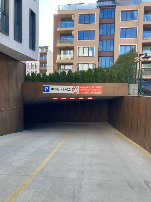 Дава се под наем Гараж / Паркомясто в София, Дружба 2 - 13 кв.м за 109.65 € - Снимка #2