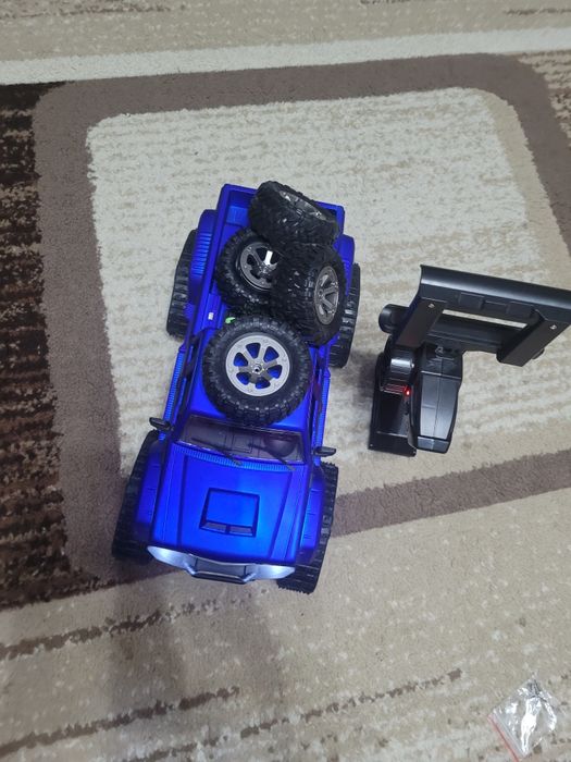 Mașina Pickup truck!