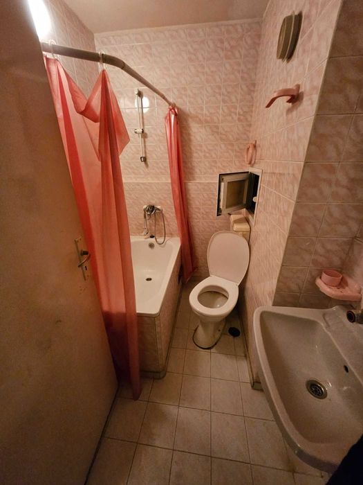 Продава се Тристаен апартамент в Пещера - 65 кв.м за 981 €/кв.м - Снимка #12